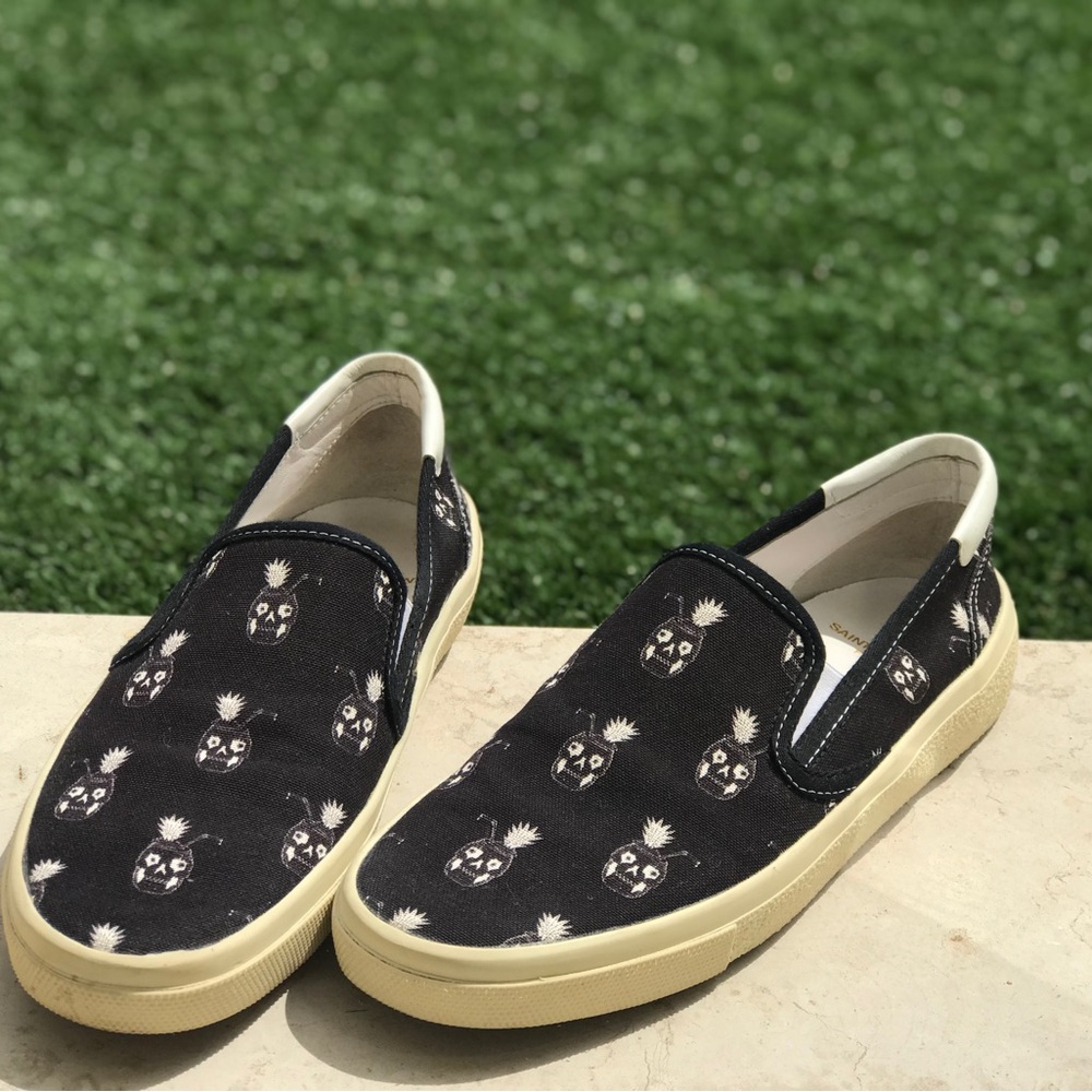 Saint Laurent skull shoes